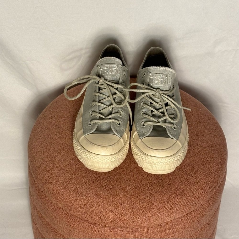 Converse platform shoes